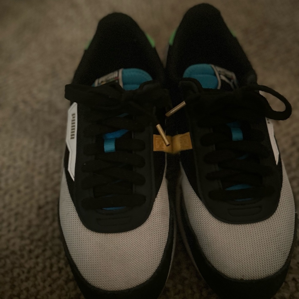 puma  future rider WH 10.5 Men Shoes